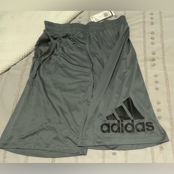 Adidas men’s Gray Athletic Shorts - Picture 4 of 4